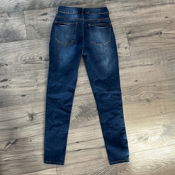 Blue jeans - Picture 4 of 4